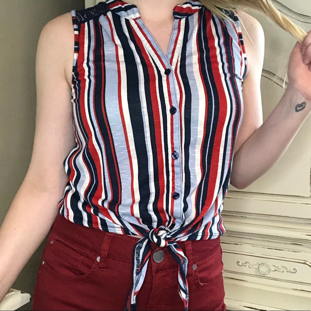 💐Red, White, and Blue Crosshatch Back Tank Top